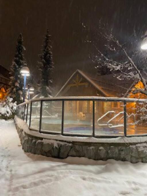 Cozy Townhouse In Whistler Village North Eksteriør bilde